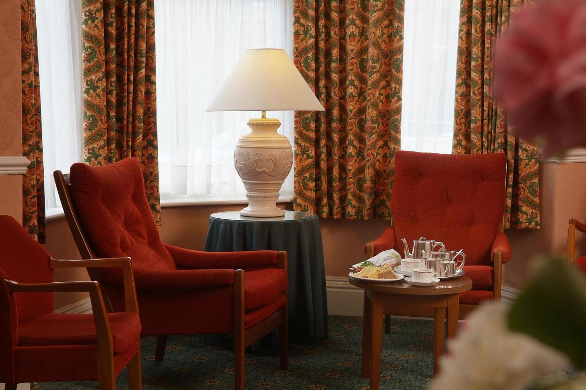 Hotel Saxonville 3*
